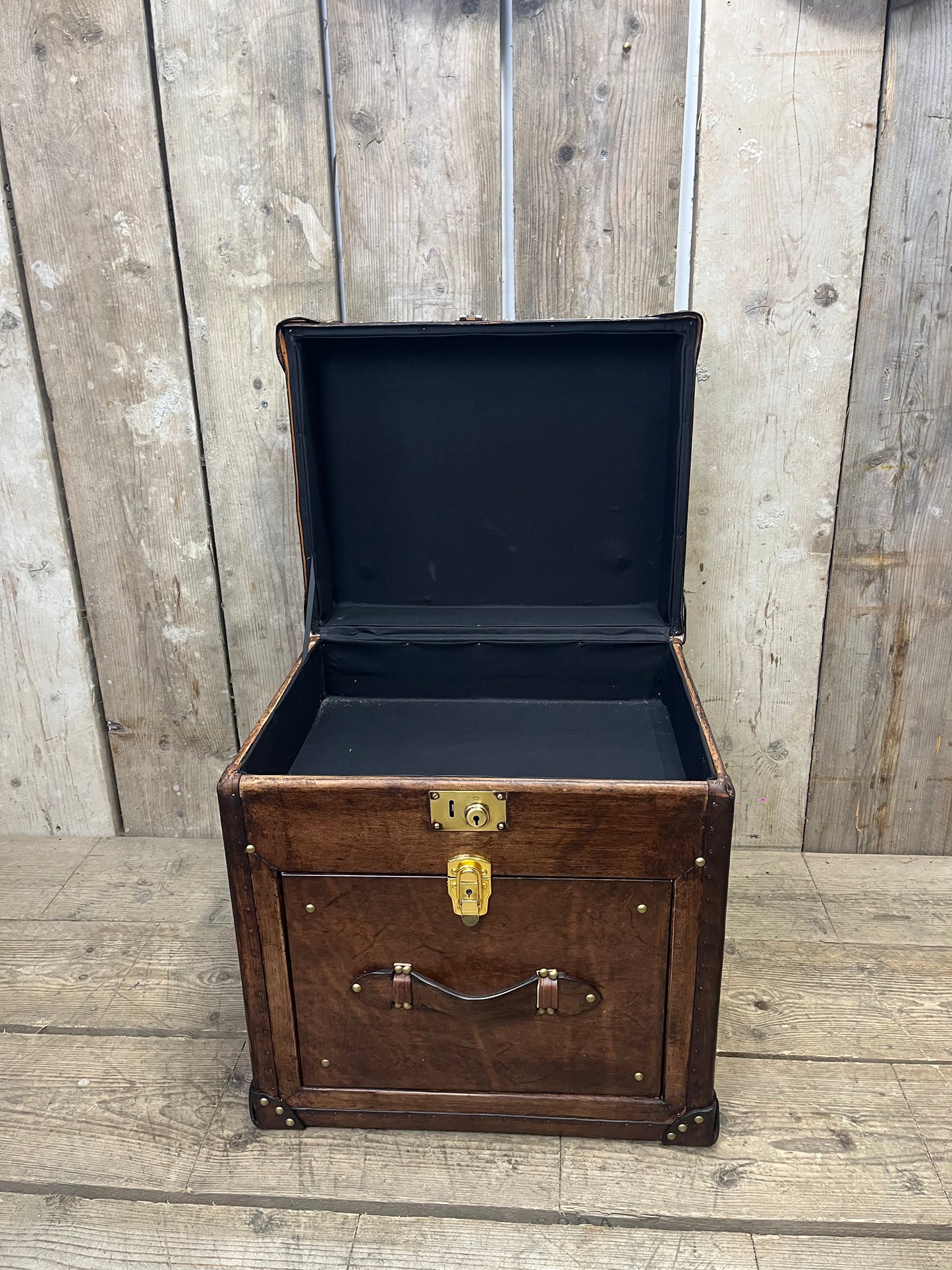 Double Compartment Drawer
