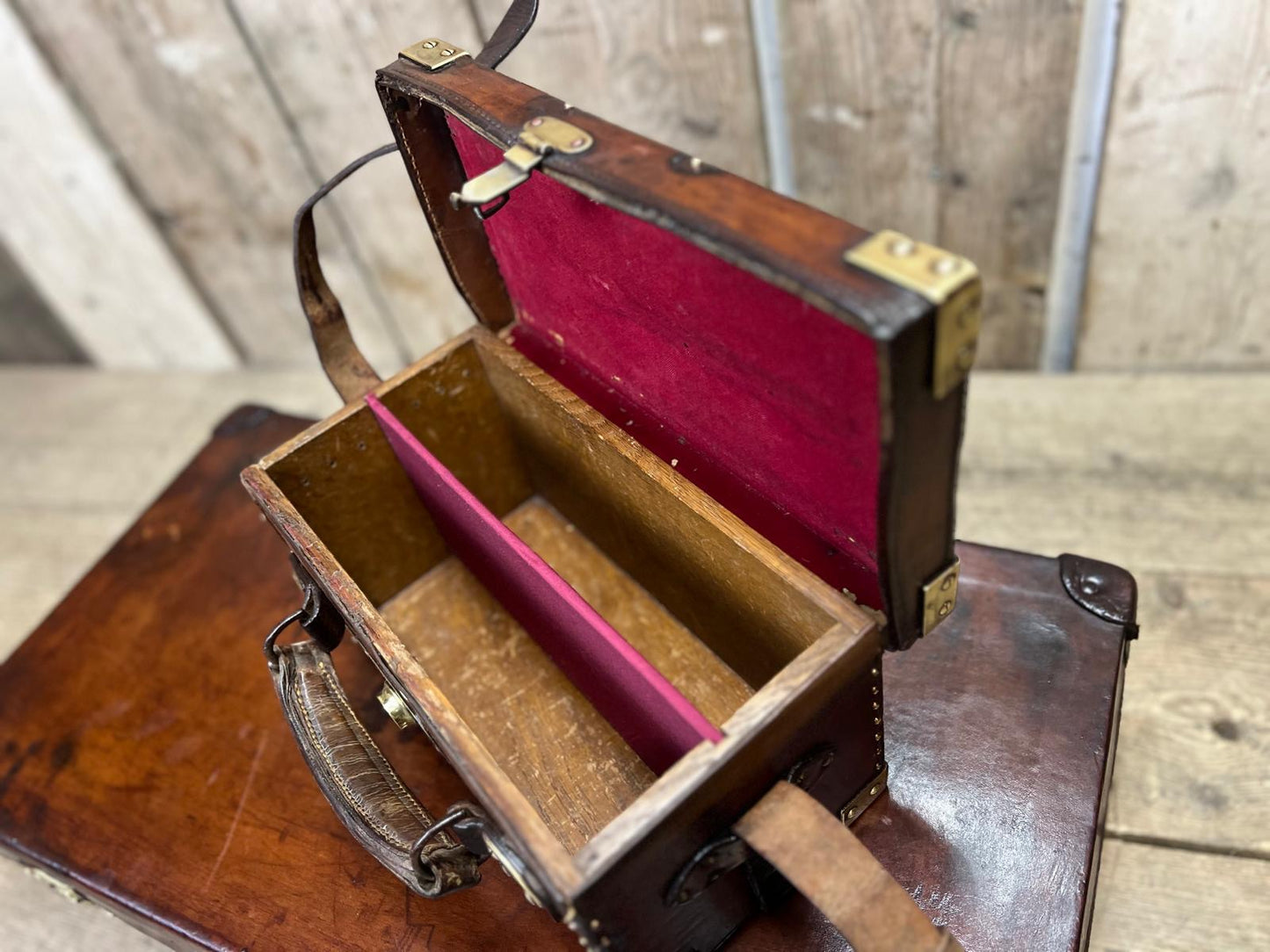 Oak Lined Cartridge Case