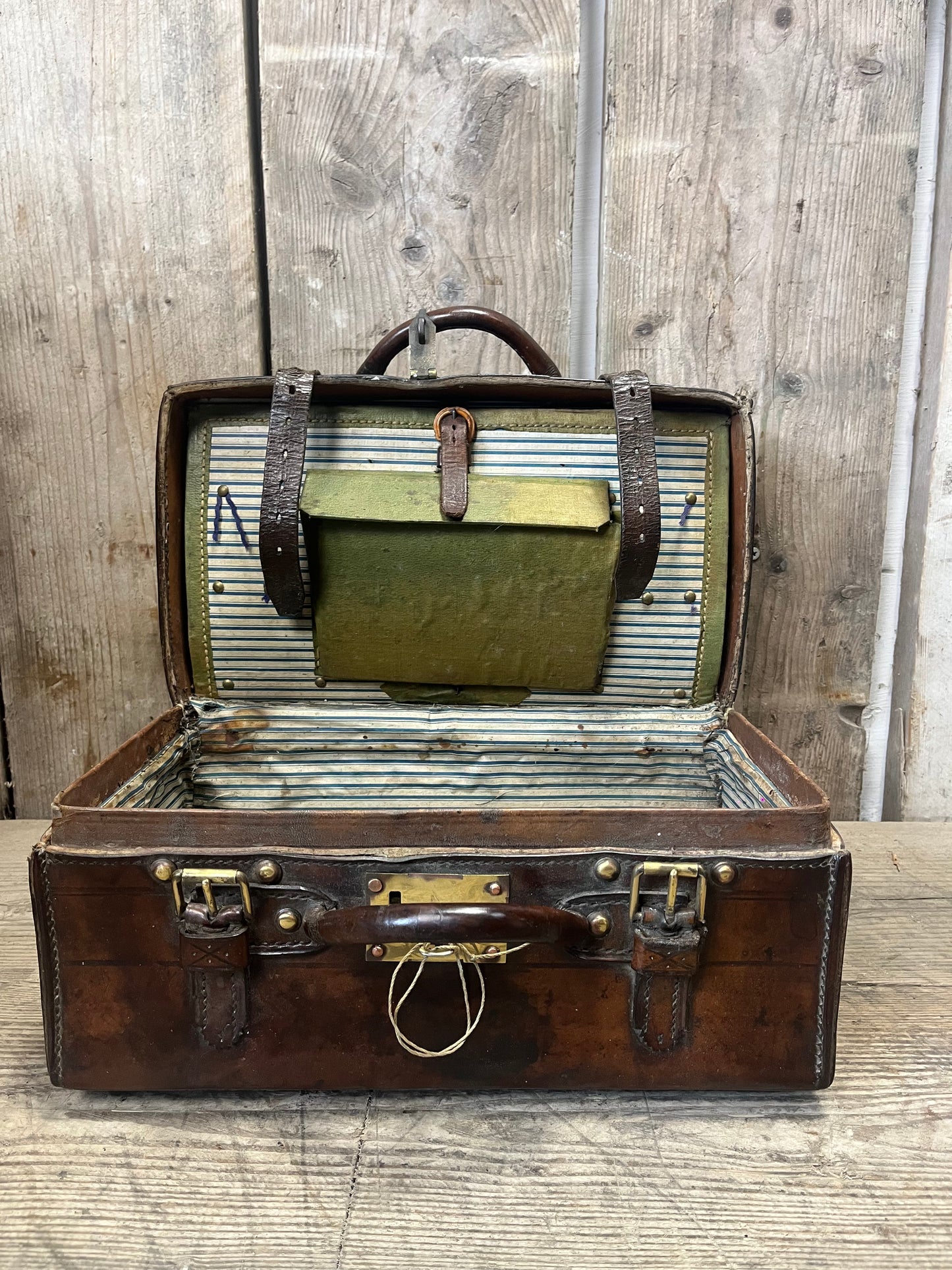 Portmanteau 1900's Case