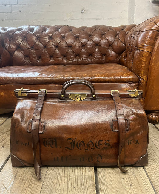 Belted Gladstone Bag